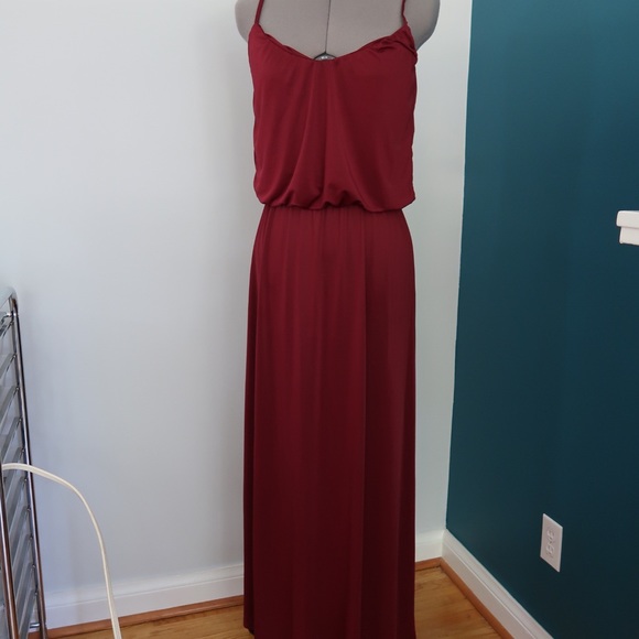 Dresses & Skirts - Burgundy Full Length Sleeveless Maxi Dress